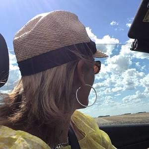 Meet your Posher, Tara